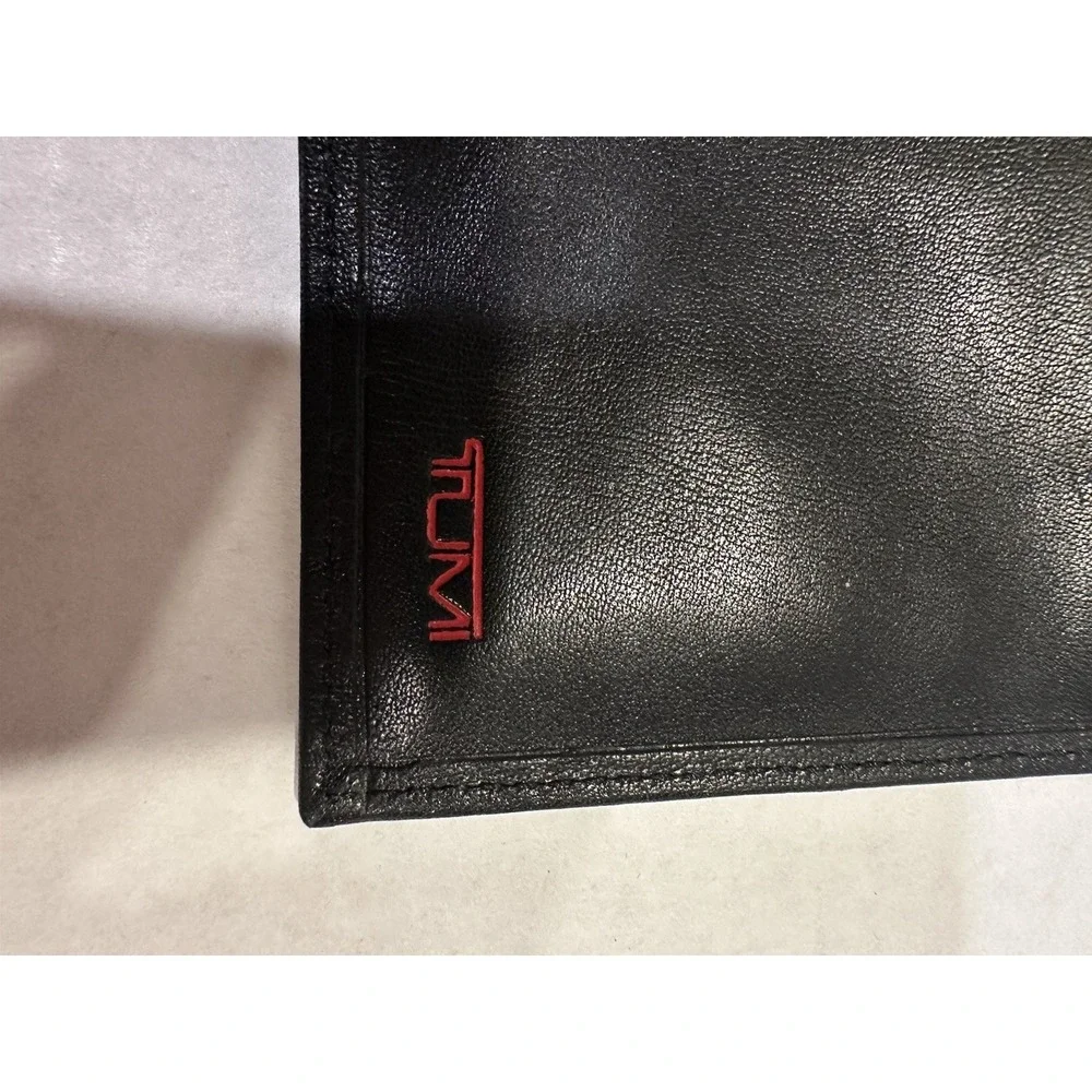 TUMI Black Leather And Canvas Wallet Credit Card Holder New No Tags